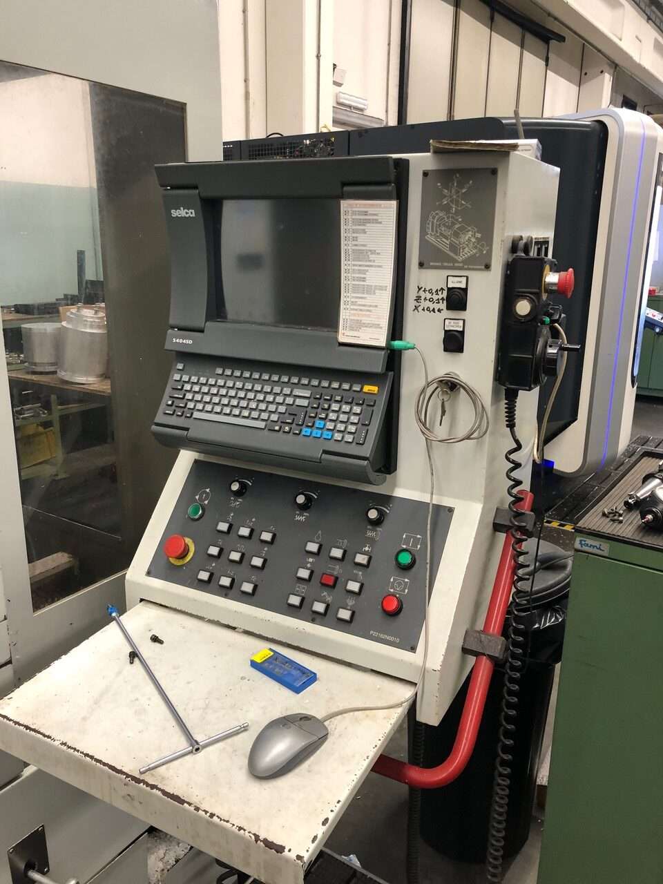 CENTRO DI LAVORO "QUASER" MOD. MV204II